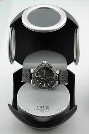 Часы Oris